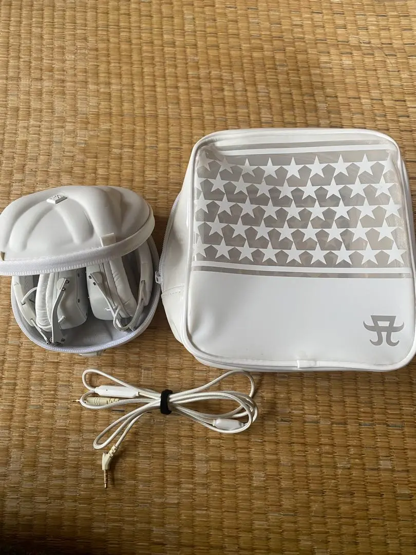 2026年最新】v-moda ヘッドホンの人気アイテム - メルカリ