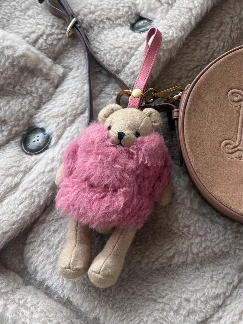 2026年最新】maxmara キーホルダーの人気アイテム - メルカリ