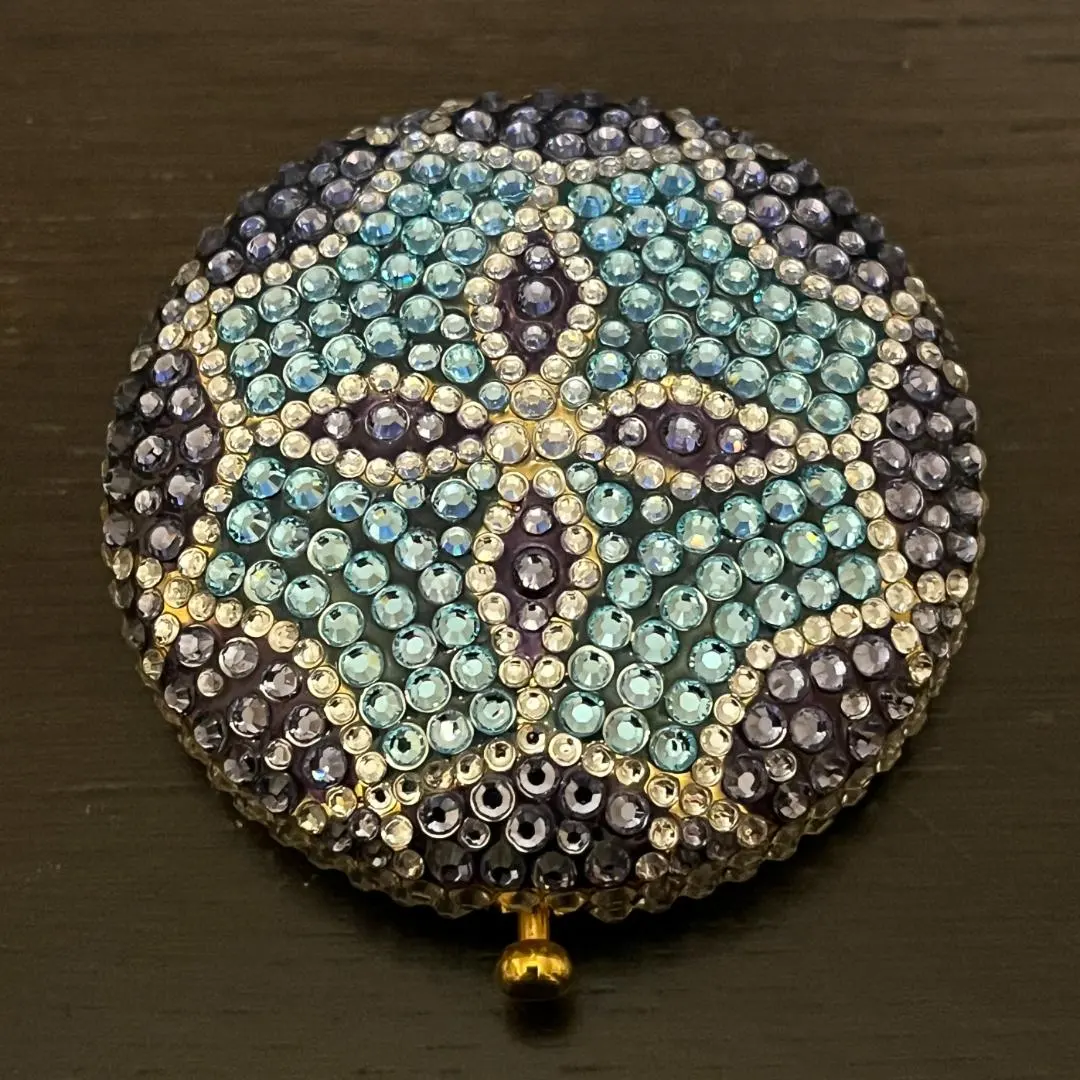 2026年最新】エスティローダーメタルコンパクトの人気アイテム - メルカリ