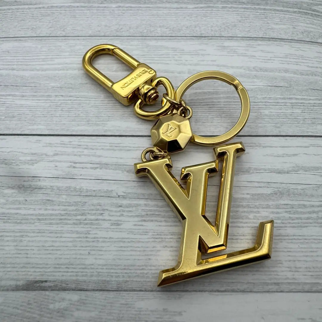 2026年最新】ルイヴィトン ポルトクレ LVファセットの人気アイテム