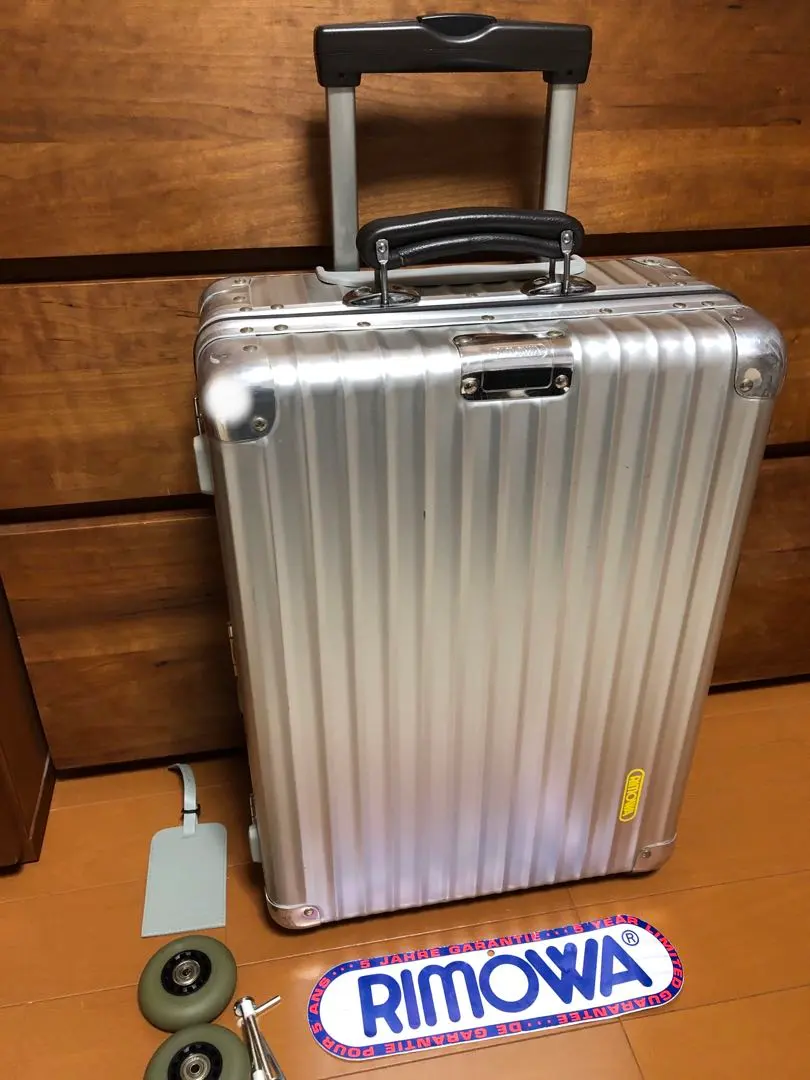 2026年最新】rimowa クラシックフライト 2輪の人気アイテム - メルカリ