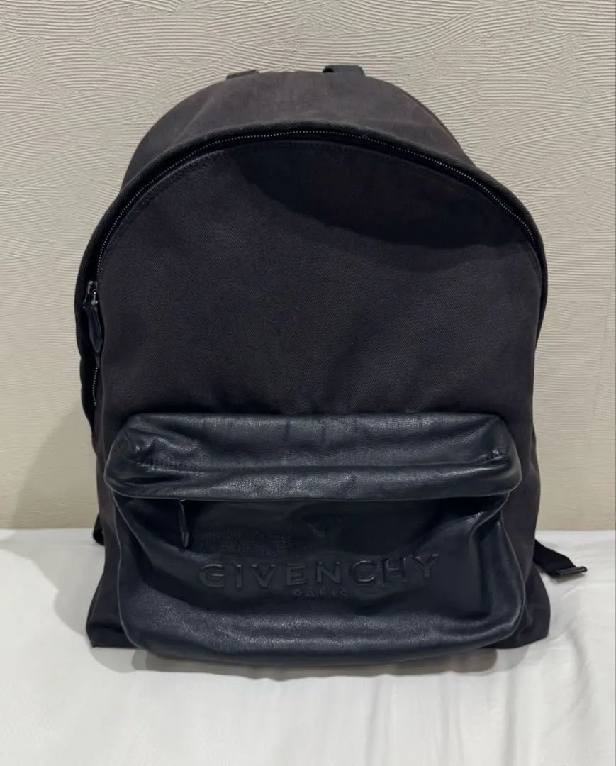 2026年最新】givenchy スタッズ リュックの人気アイテム - メルカリ