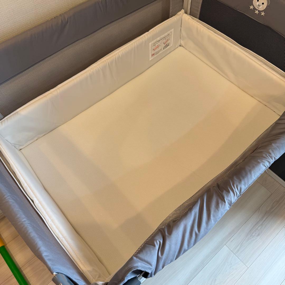 美品】アップリカ ココネルエアー AB ベビーベッド グレーベアー