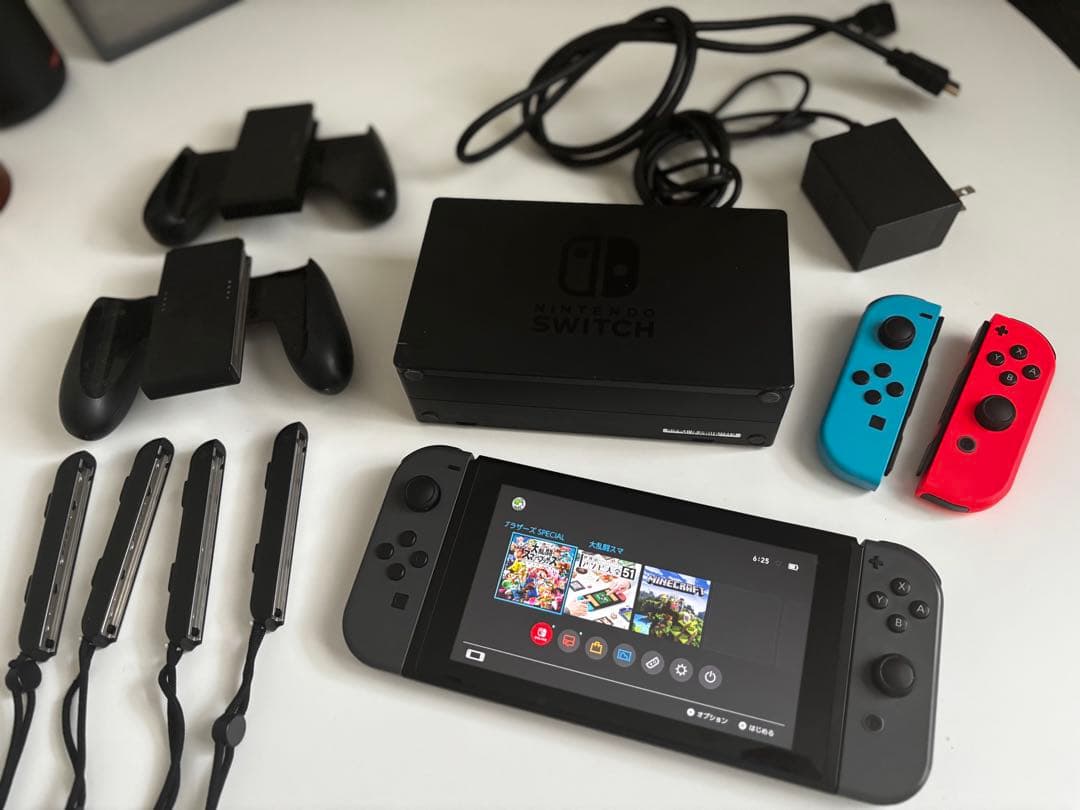 Nintendo Switch 本体 + アクセサリー ⭐️すぐに4人で遊べる