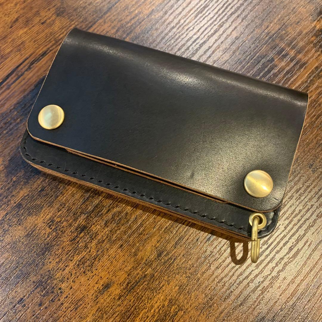 栃木レザー ミドルトラッカーウォレット 茶芯ブラック - メルカリ