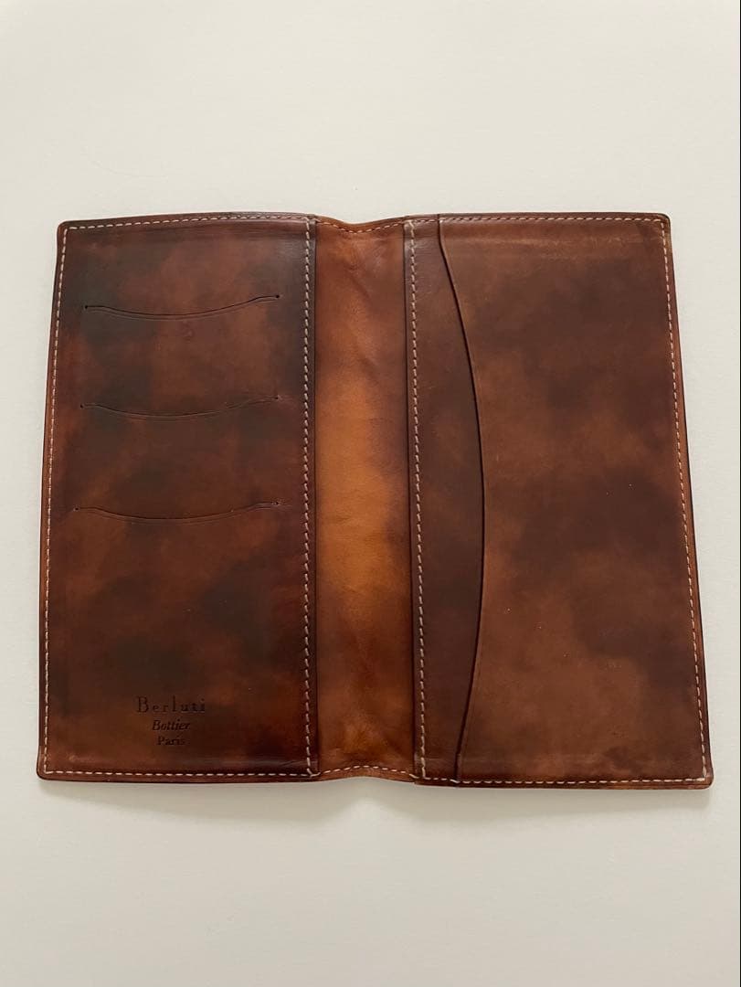 《値下げ中》Berluti ベルルッティ　レザー　カリグラフィ　手帳カバー