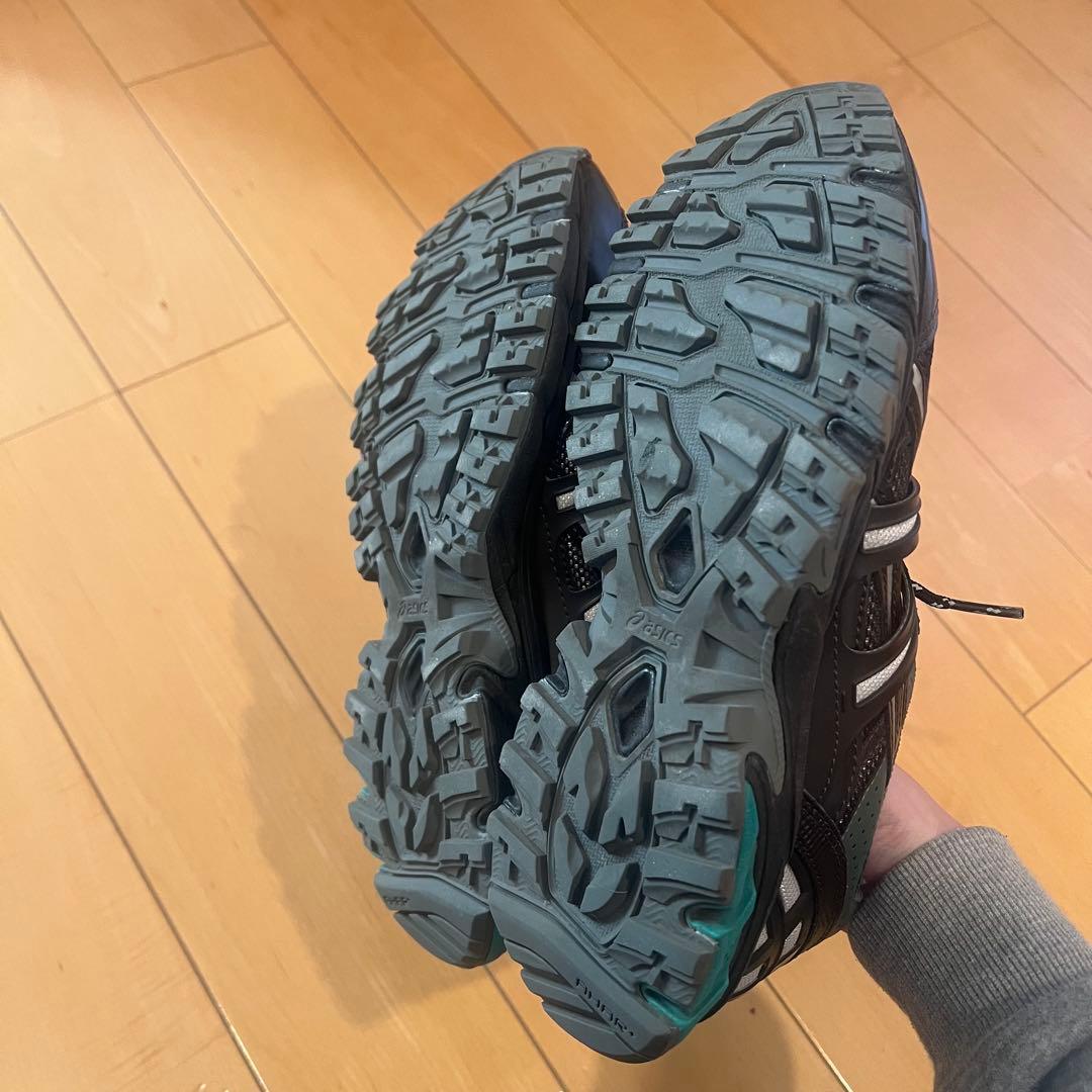 靴 Matin kim Asics 25.5cm