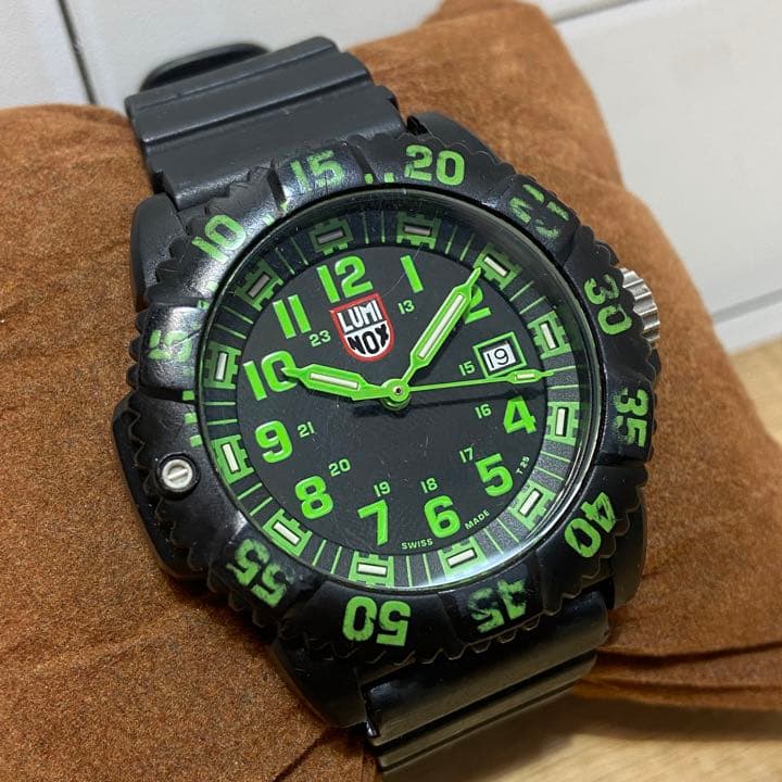 LUMINOX ルミノックス⭐️3050/3950カラーグリーン 腕時計 - メルカリ
