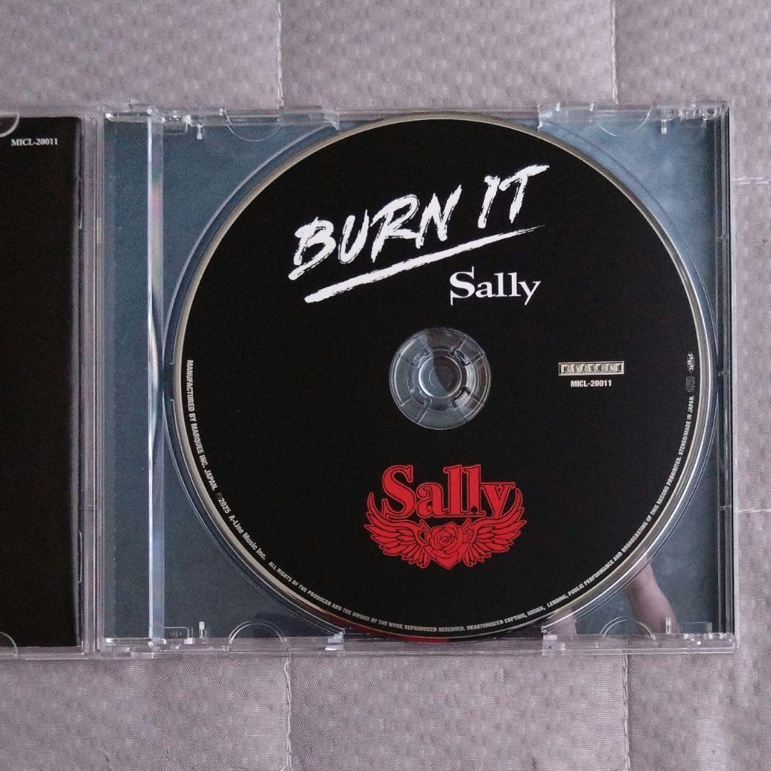 Sally CD LIPSTICK 直筆サイン入り 写真付き 嬢メタル - メルカリ