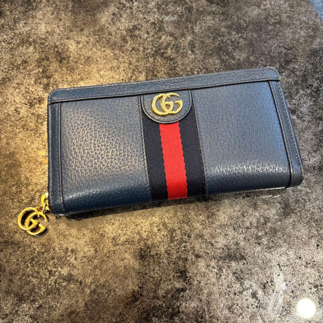 Gucci ネイビー 長財布 GGロゴチャーム 正規店購入 ラウンドファスナー