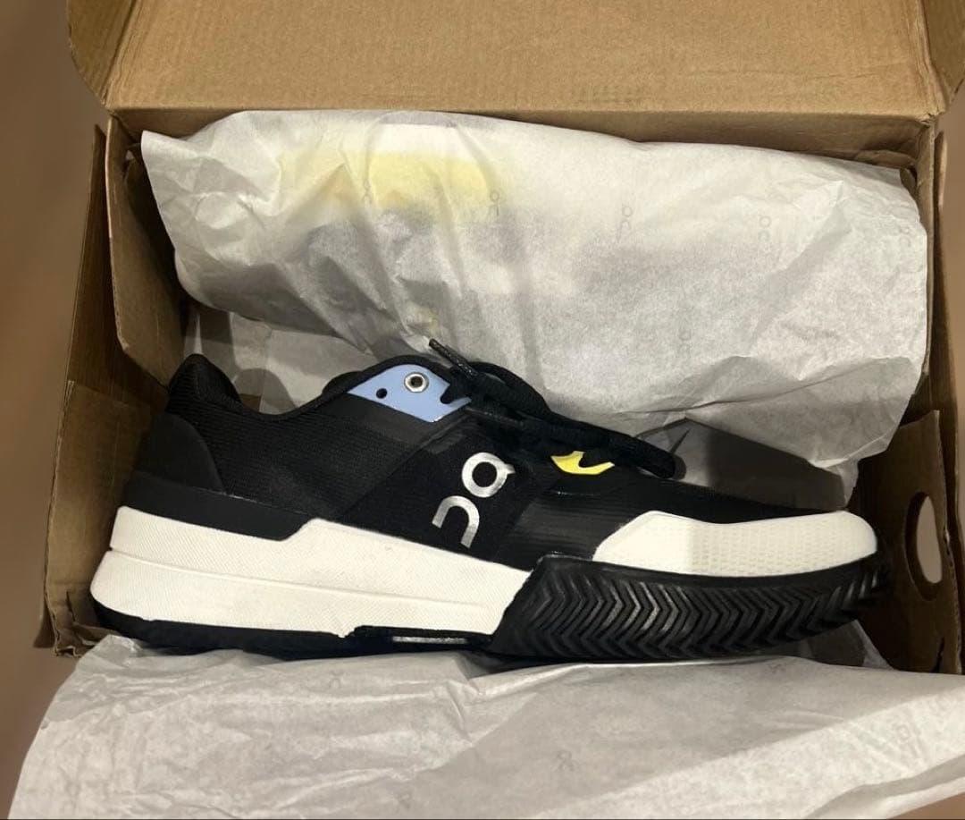 On テニスシューズ 黒/ レモンイエロー　クレーコート　27.5cm 新品