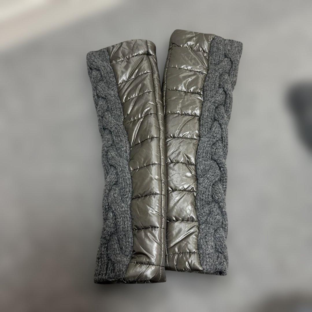 ヘルノグレー ケーブル編み ハイネックニットベストダウン