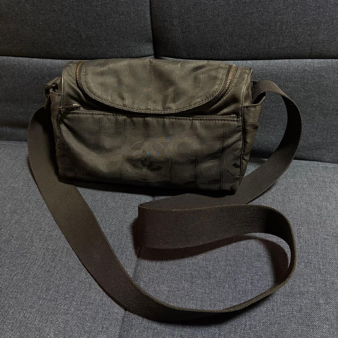 シャネル　ナイロン ブラック ショルダーバッグ シャネル スポーツライン ショルダーバッグ ブラック ナイロン