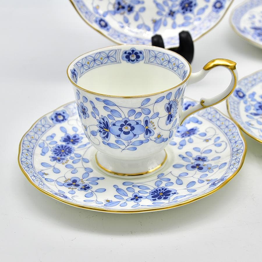 ナルミ ボーンチャイナ コーヒーカップ&ソーサー 3客 デザートプレート