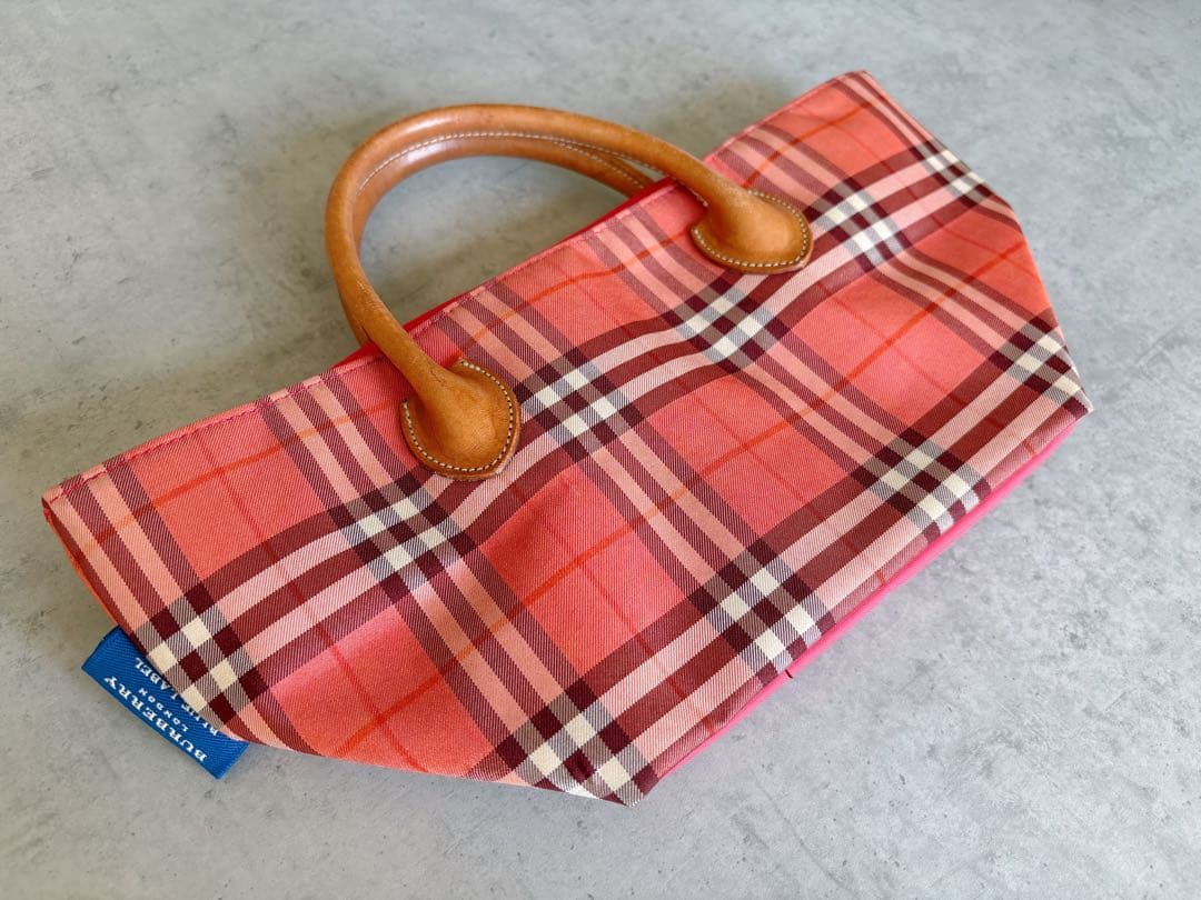 Burberryバーバリーブルーレーベル トートバッグ ピンク - メルカリ