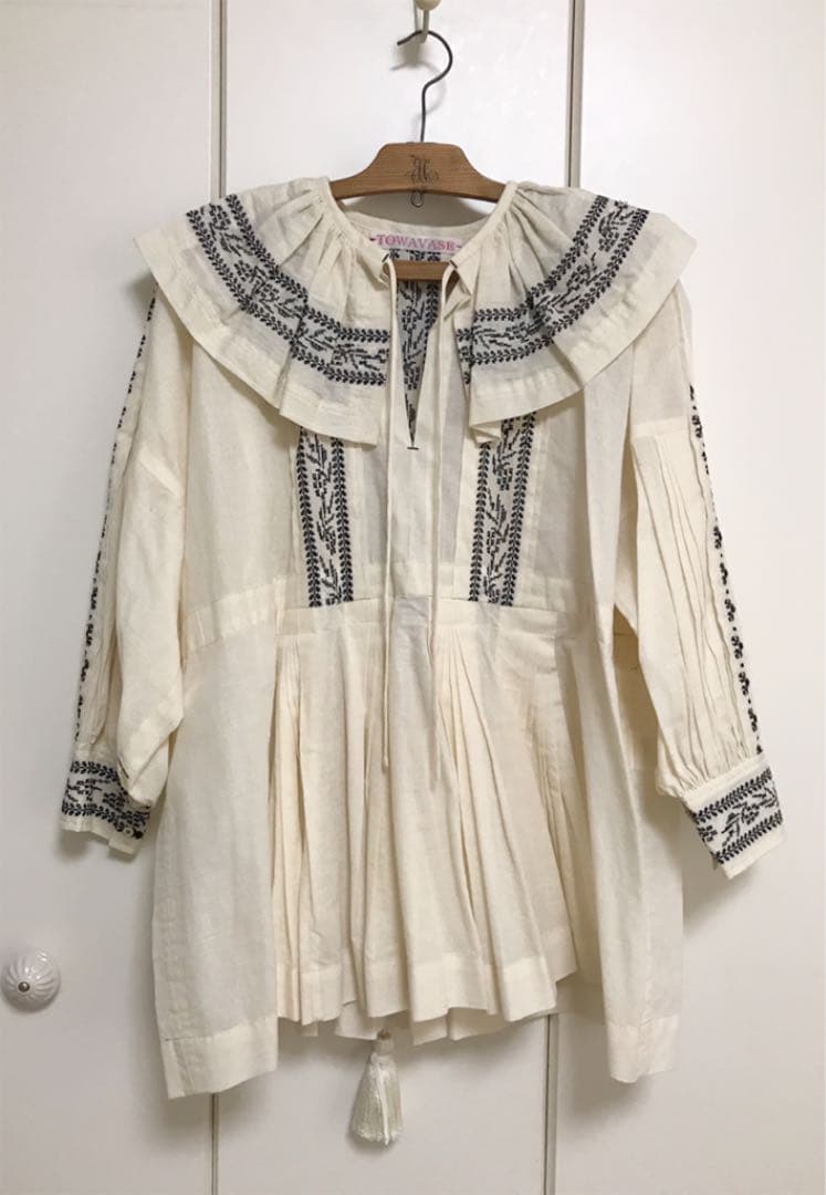 トワヴァーズ towavase 2020ss Antibes ブラウス TOWAVASE バスク プルオーバー | Ivory × Blue - c a b i n e t