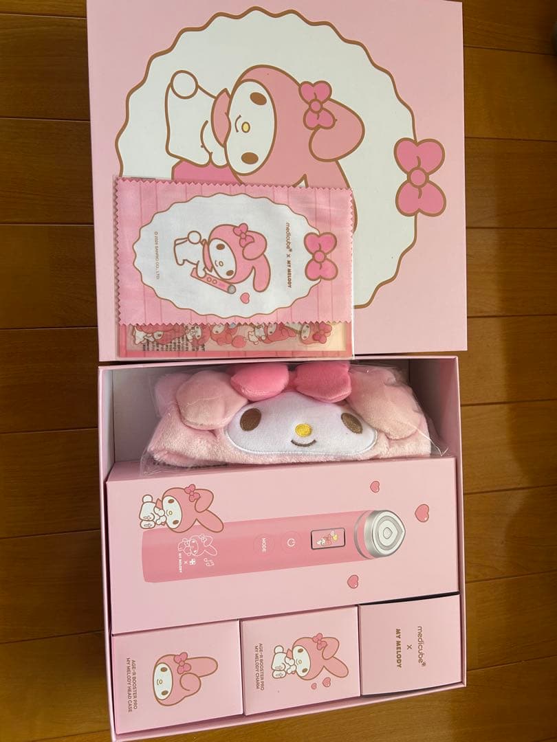 正規品】Meducube × マイメロディ ブースタープロ 美顔器 - メルカリ