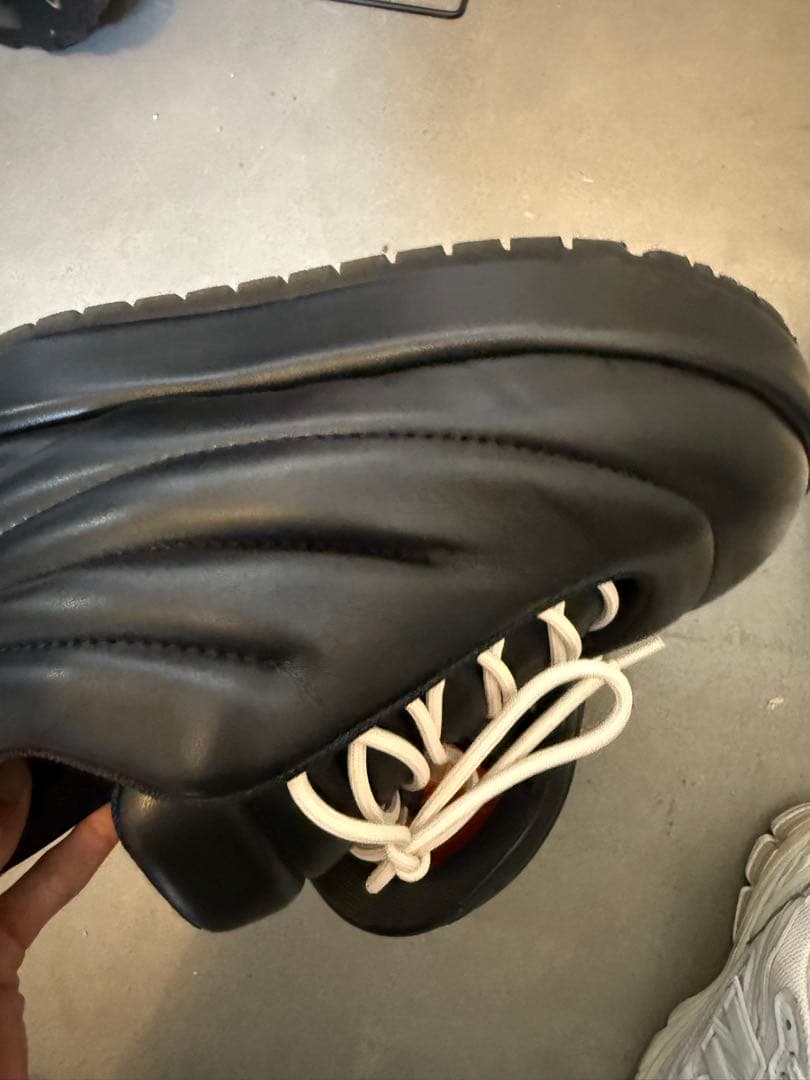 PDF channel スニーカー 美品 - メルカリ