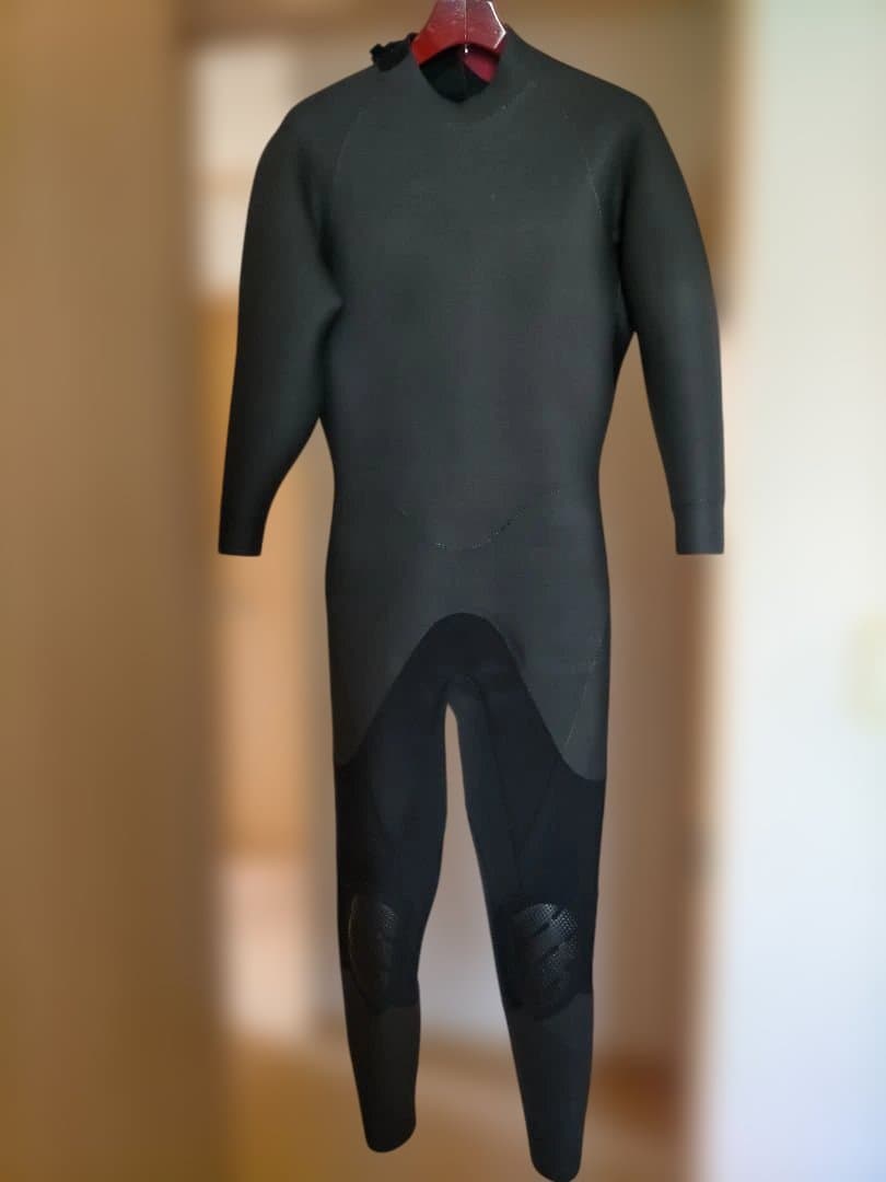 使用10回以内　Mellow メロー ウエットスーツ　セミドライ 5x3ミリ サーフィン用ウェットスーツのオーダー販売｜MELLOW