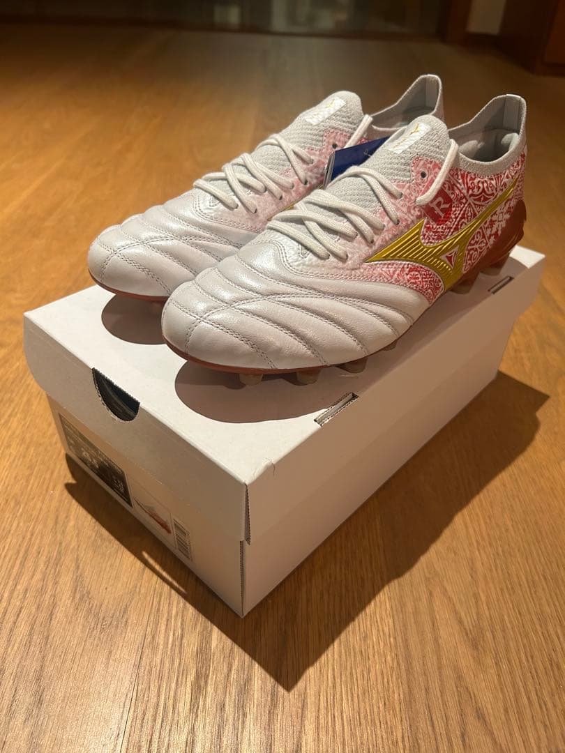 新品未使用サッカースパイク モレリアネオ4β SR4 25.5 セルヒオ ラモス ミズノ セルヒオ・ラモス選手シグネチャーモデル「MORELIA NEO Ⅲ SR4