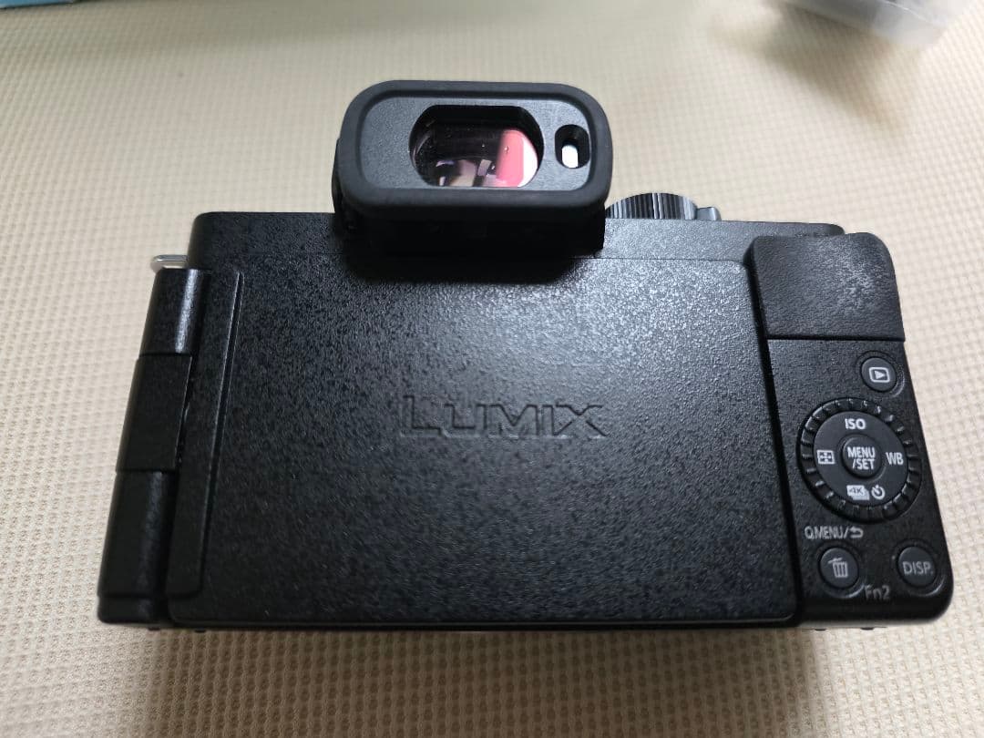 Panasonic LUMIX G100D ボディのみ（シャッター回数1134） - メルカリ