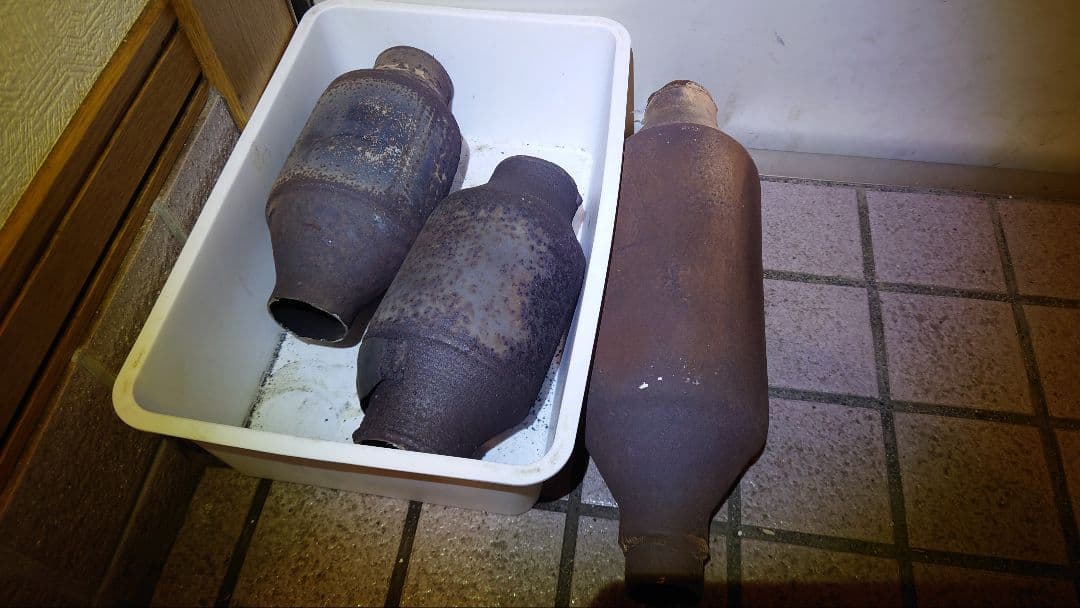 トヨタ系 触媒コンバーター 素材用 カット品 触媒 触媒コンバータダイレクトフィットAFEは96から00トヨタ