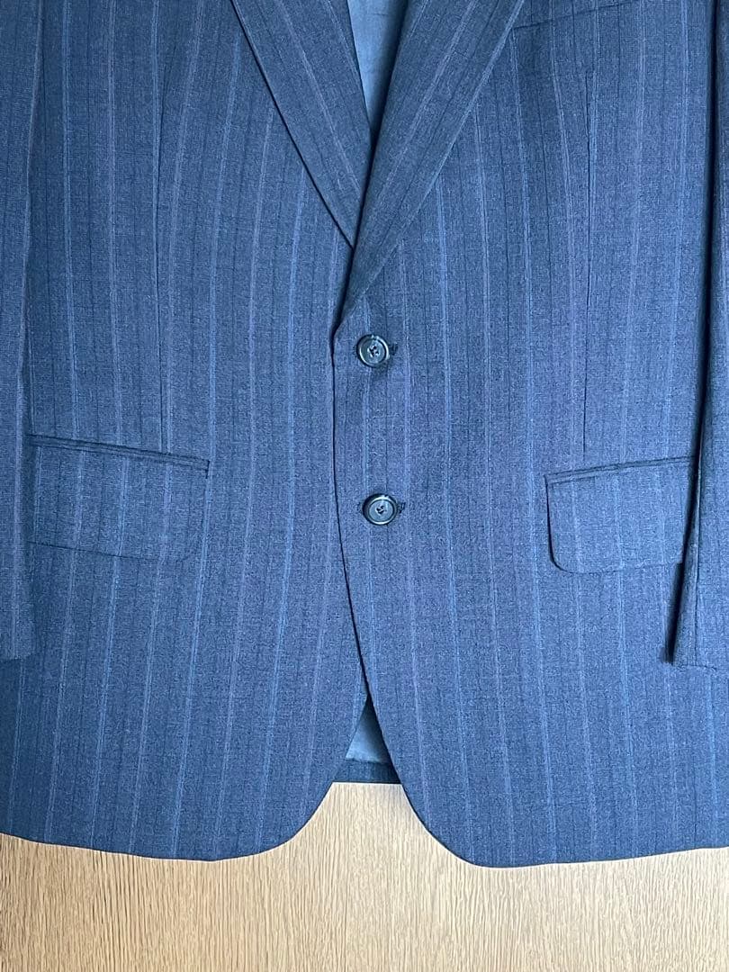 《週末セール》バーバリー スーツ ネイビー ストライプ 入学式 入社式 卒業式