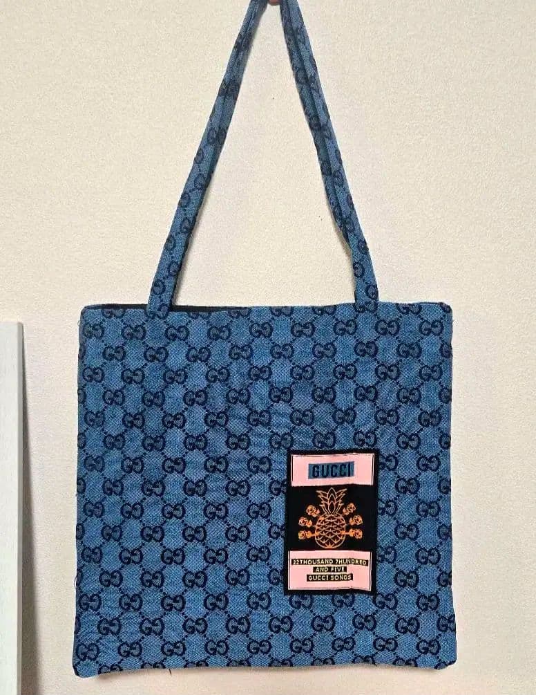 レア希少！GUCCI ノベルティ トートバッグ ブルー ロゴトートバッグ