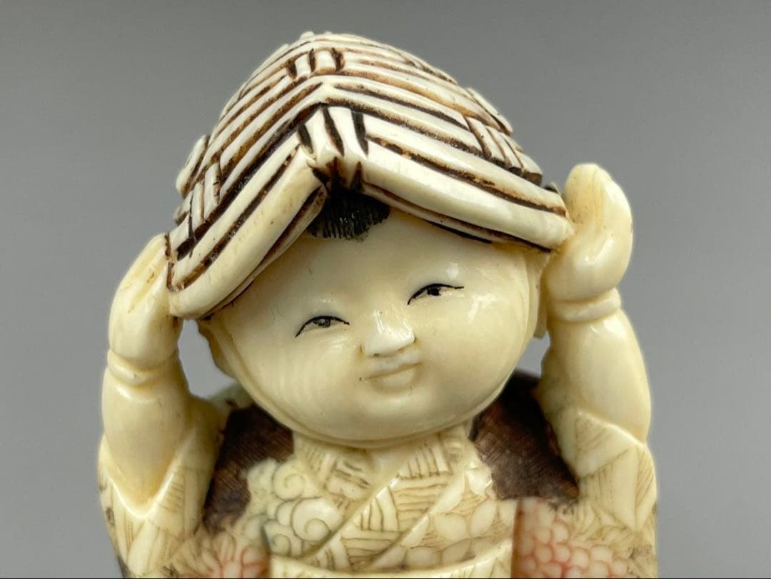 時代根付 極上細密彫り白材 マンモス牙製 作家物 在銘 柳月 唐子