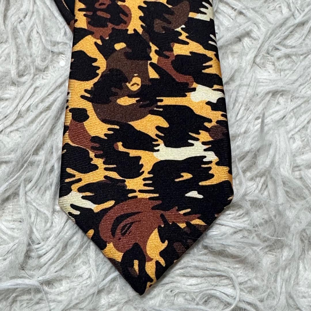 希少 レア A BATHING APE カモ柄 総柄 ネクタイ シルク 日本製 - メルカリ