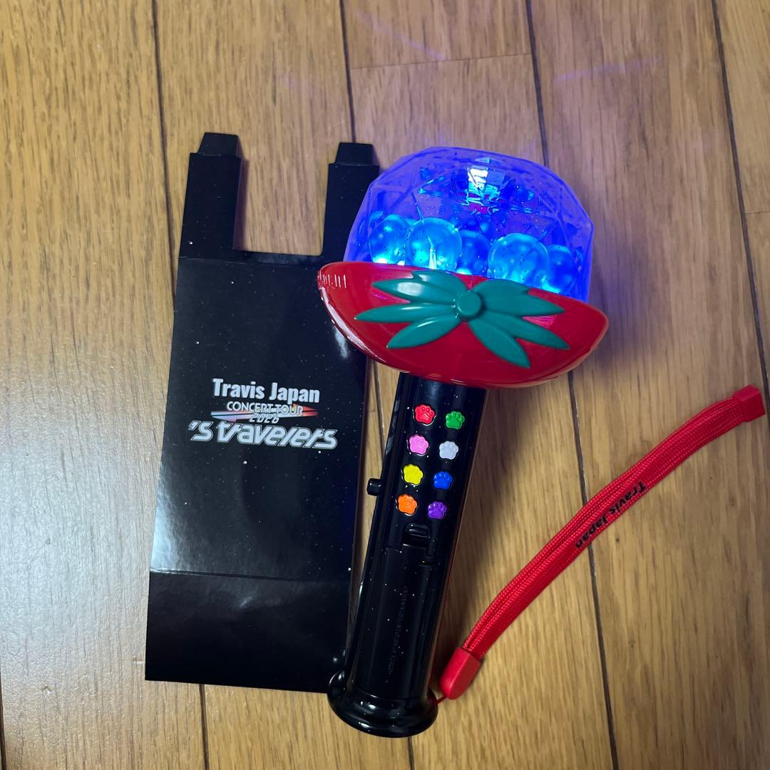 TravisJapan 2026 's travelers ペンライト - メルカリ