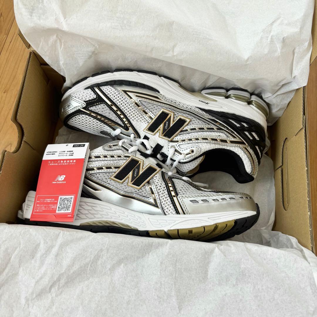 新品未使用　ニューバランス　M1906RA 28.0cm