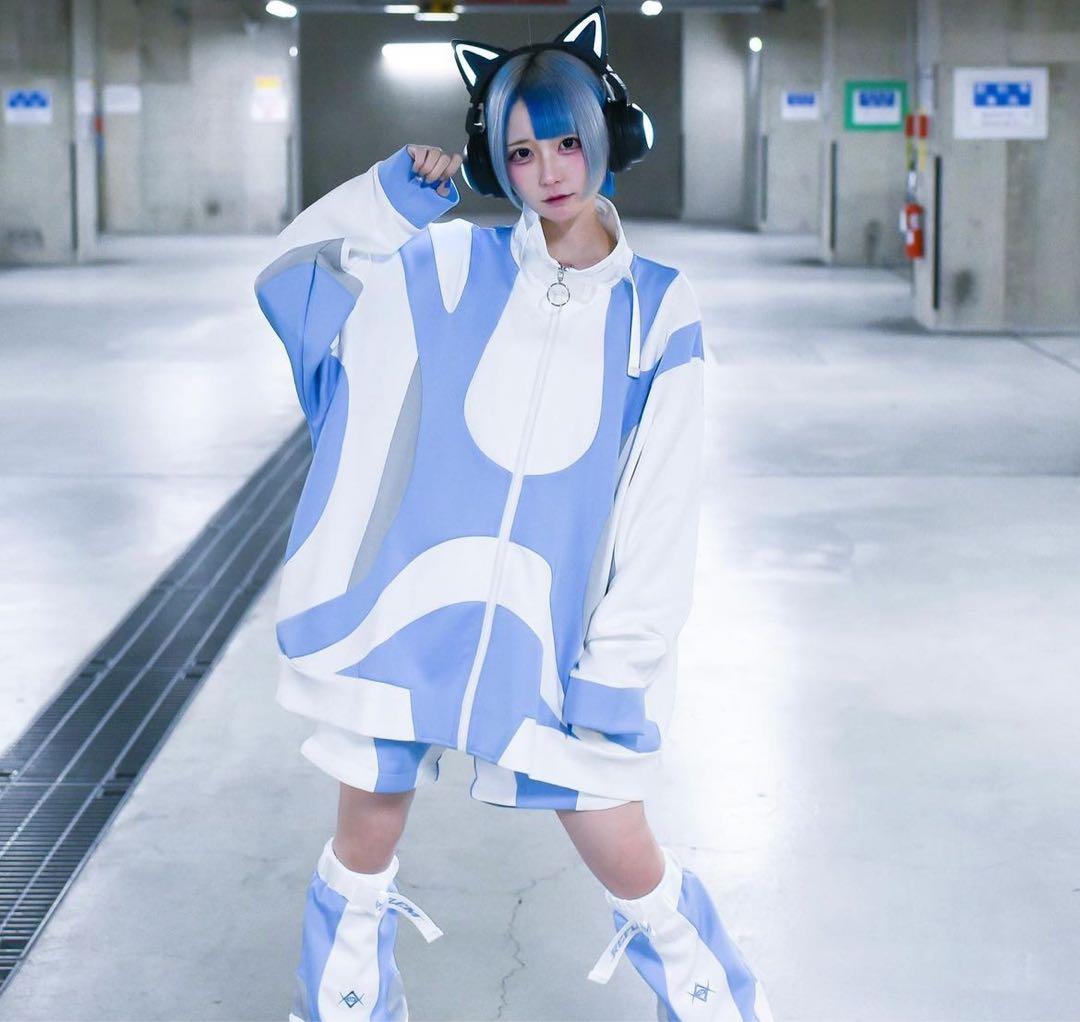 REFLEM レフレム 地雷 サブカル ジャージ 水色 長袖 トー横 - メルカリ