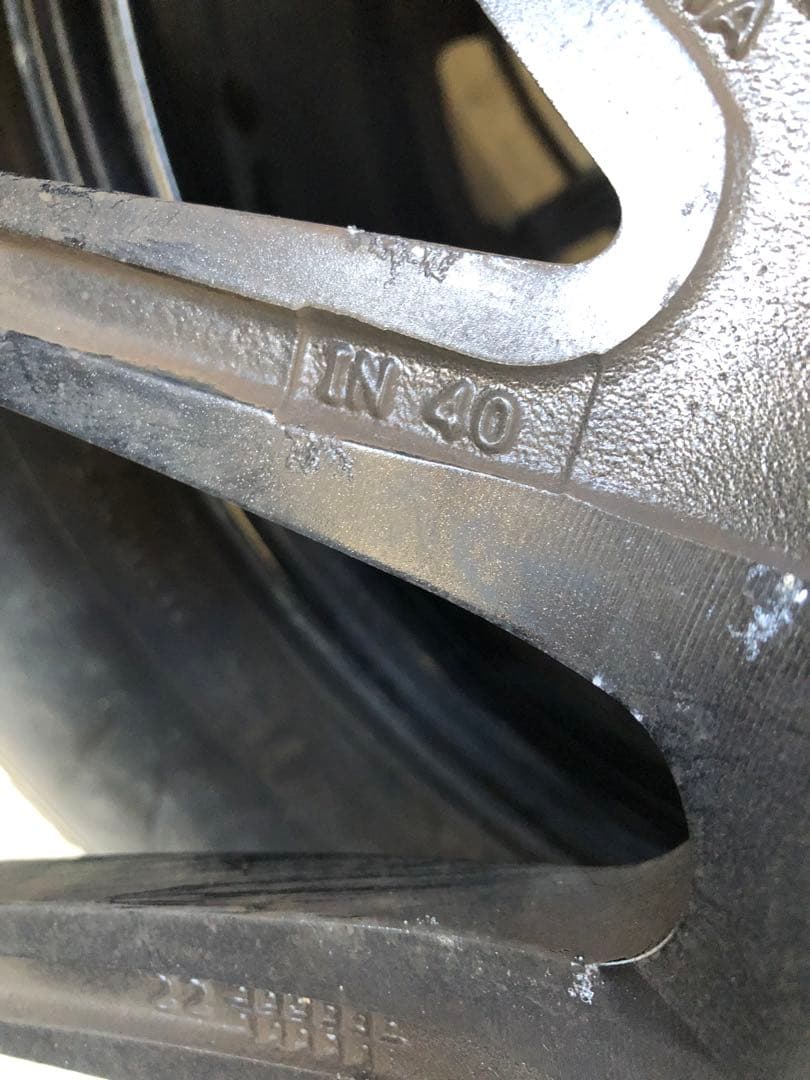 225/65/R17 スタッドレスタイヤ4本セット　取付ナット付き