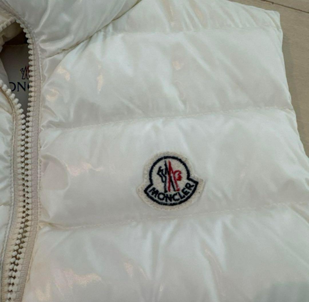 Moncler モンクレール ダウンベスト ホワイト - メルカリ