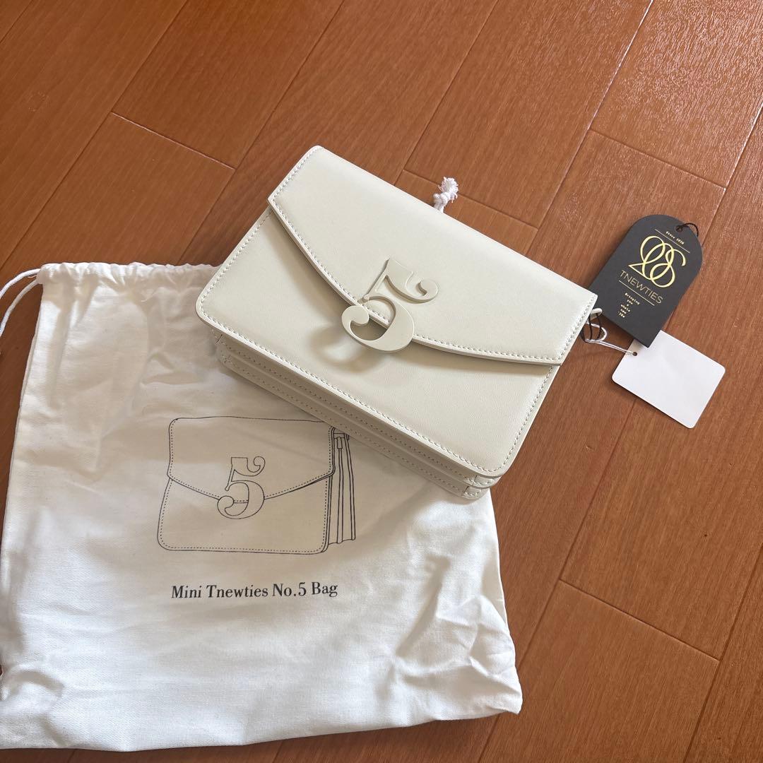 トゥエンティーズ バッグ　白 No.5本革ショルダーバッグ-White – Tnewties