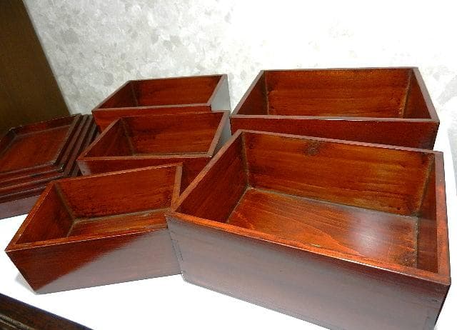 伊勢春慶五段入り子「切溜（きりだめ）」（時代物生活漆器 「いせ山田