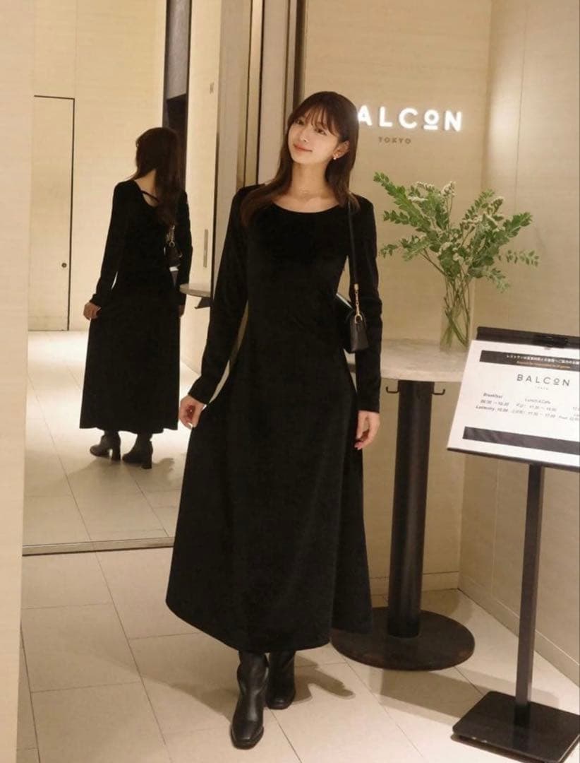 HOLIDAY＆HOLIDAY バックオープンベロアワンピース - メルカリ