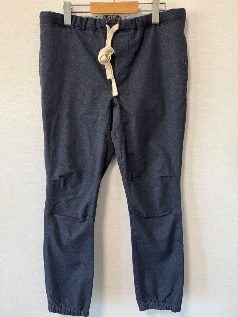 【新品未使用】BEAMS PLUS GYM Pants Twill（XLサイズ） BEAMS PLUS】『GYM Pants Twill』どう履きたいですか？｜ビームス 二子