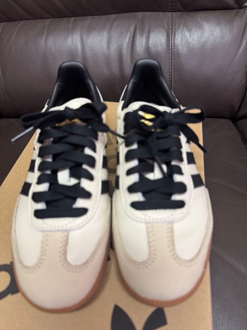 adidas サンバクリーム/ブラック　ブラック紐 超美品　23.5cm