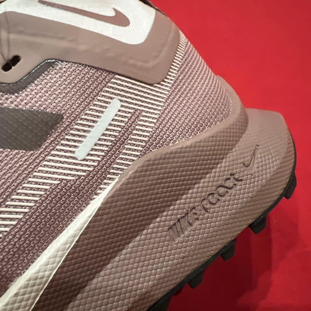 新品　24.5cm　ナイキ　ランニングシューズ　ウィメンズ ペガサス トレイル