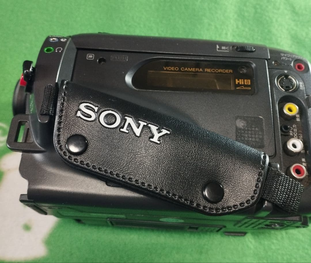 ソニー Hi8 8ミリビデオカメラCCD-TRV60 - メルカリ