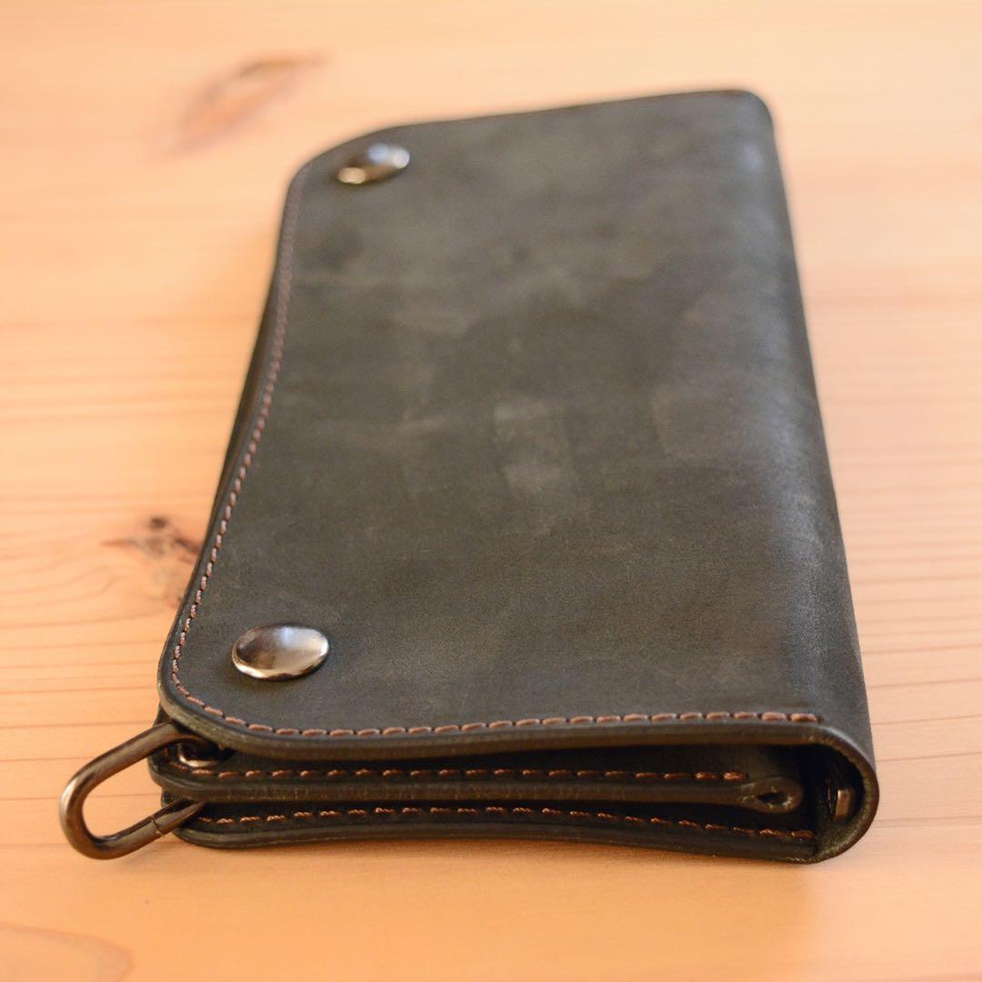 育てる艶革 ロング トラッカーウォレット イタリアンレザー - メルカリ