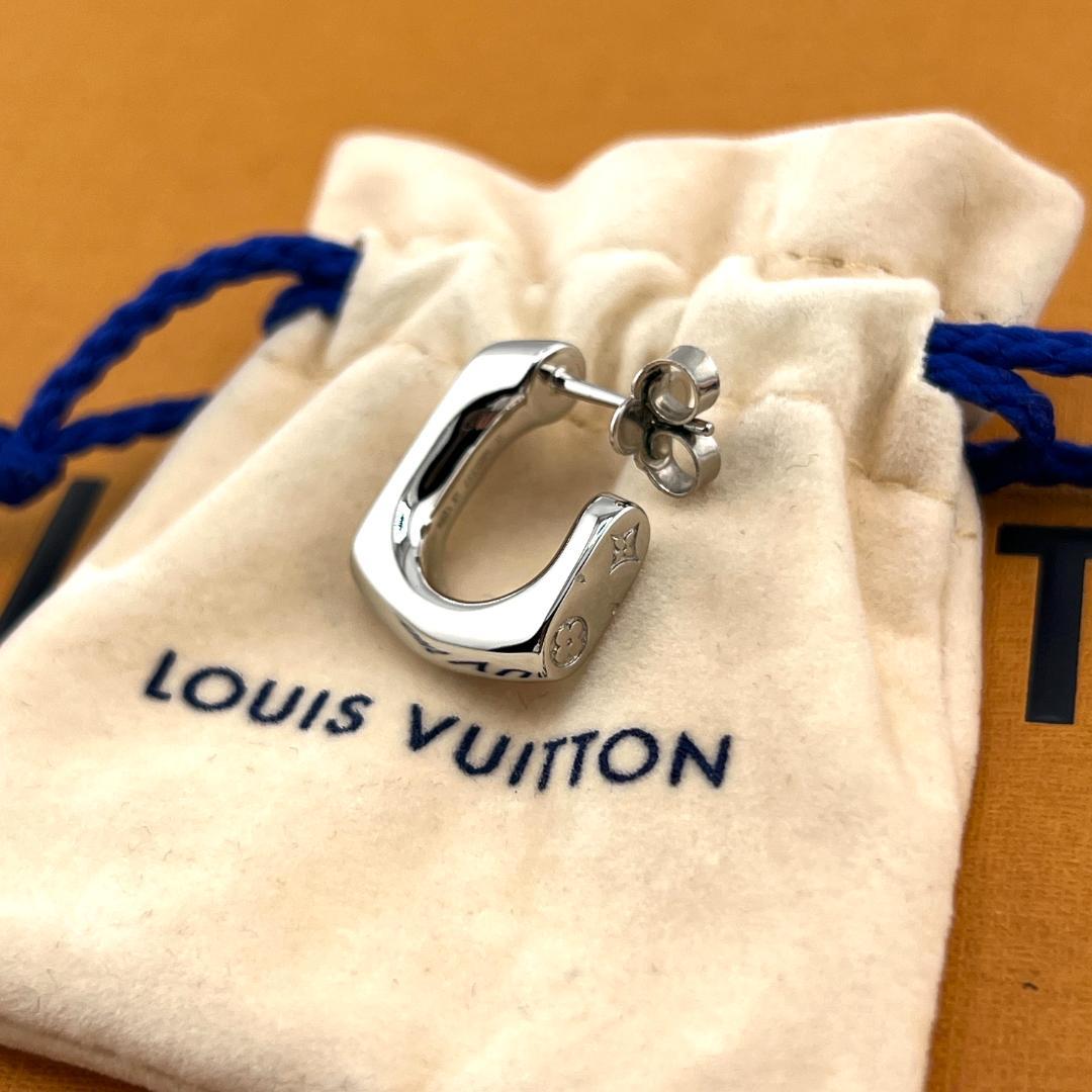 【極美品】ルイヴィトン ピアス モノグラム チェーン シルバー ◇ルイヴィトン◇LOUIS VUITTON モノグラム チェーン ピアス シルバー
