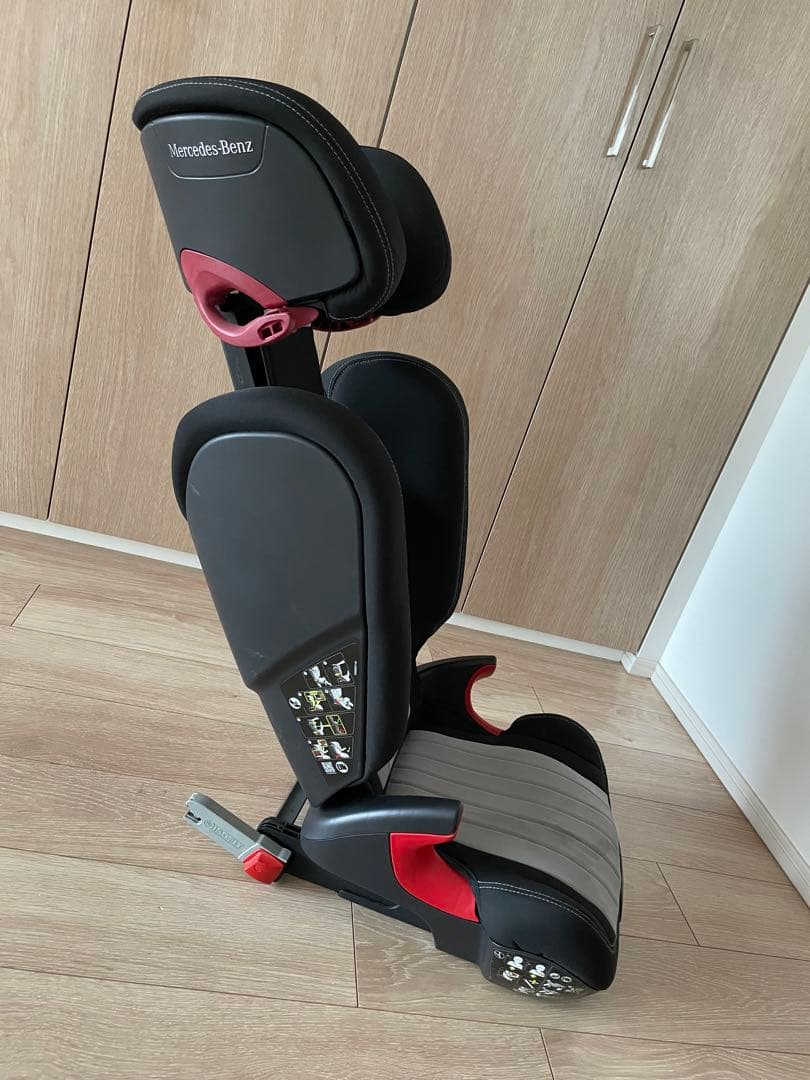 ベンツ チャイルドシート 正規店で購入品 ベンツ チャイルドシート