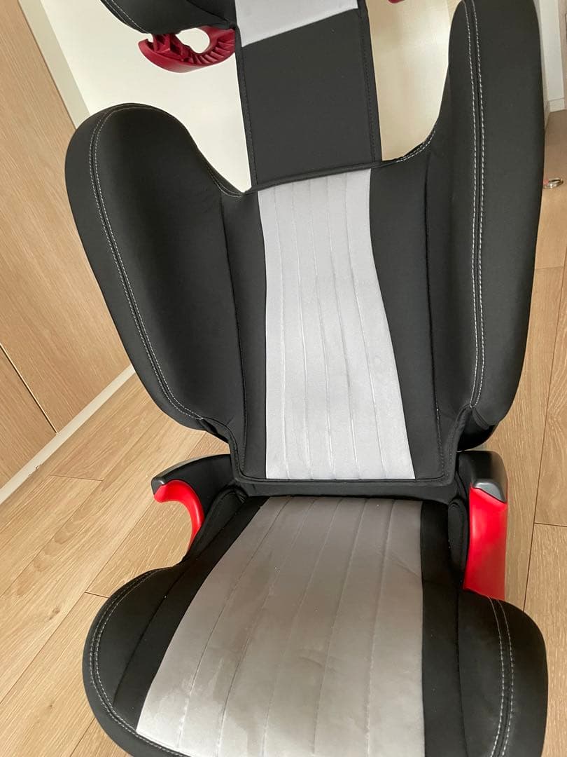 ベンツ チャイルドシート 正規店で購入品 ベンツ チャイルドシート