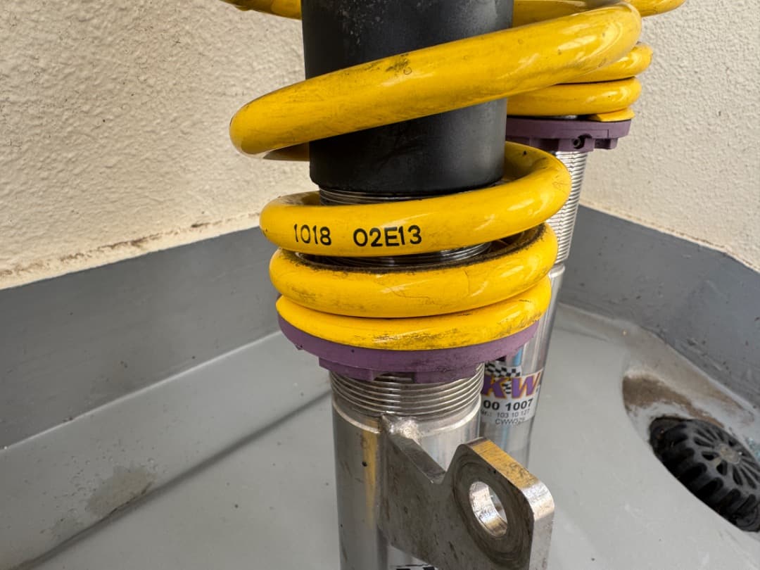 専用 GOLF V/VI KW ゴルフ 5/6 カーヴェー 車高調 - メルカリ