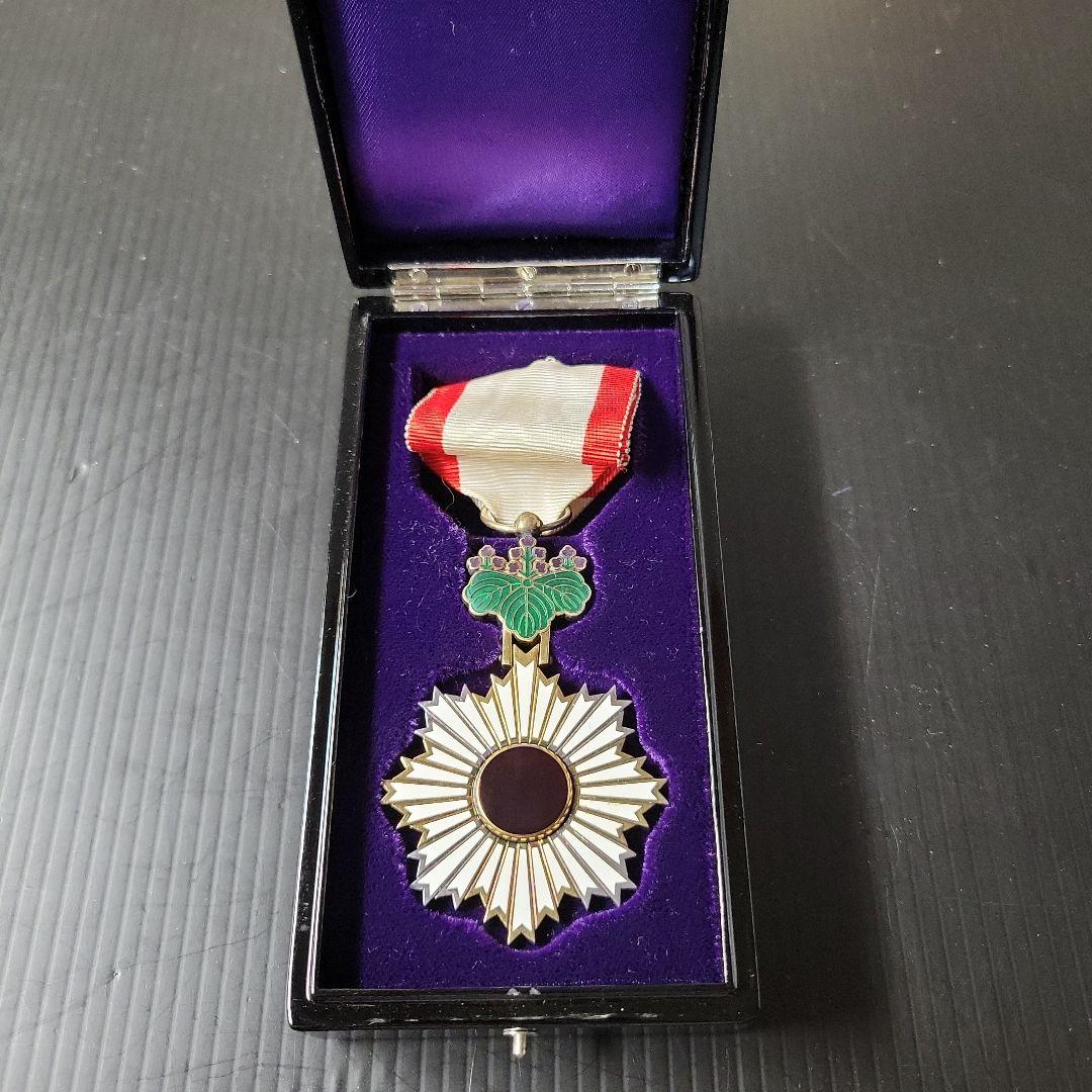 u*d様 勲五等双光旭日章 勲章 - メルカリ