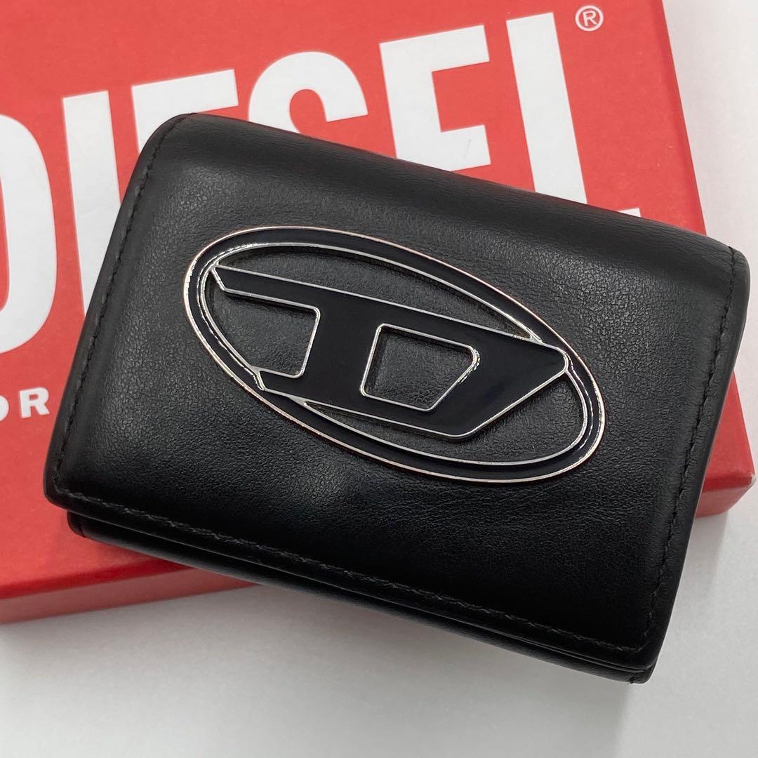 極美品　DISEL 三つ折り財布　1dr オーバル　ロゴ金具　レザー　ブラック DIESEL（ディーゼル） 三つ折り財布 1dr tri fold coin xs ii X09887