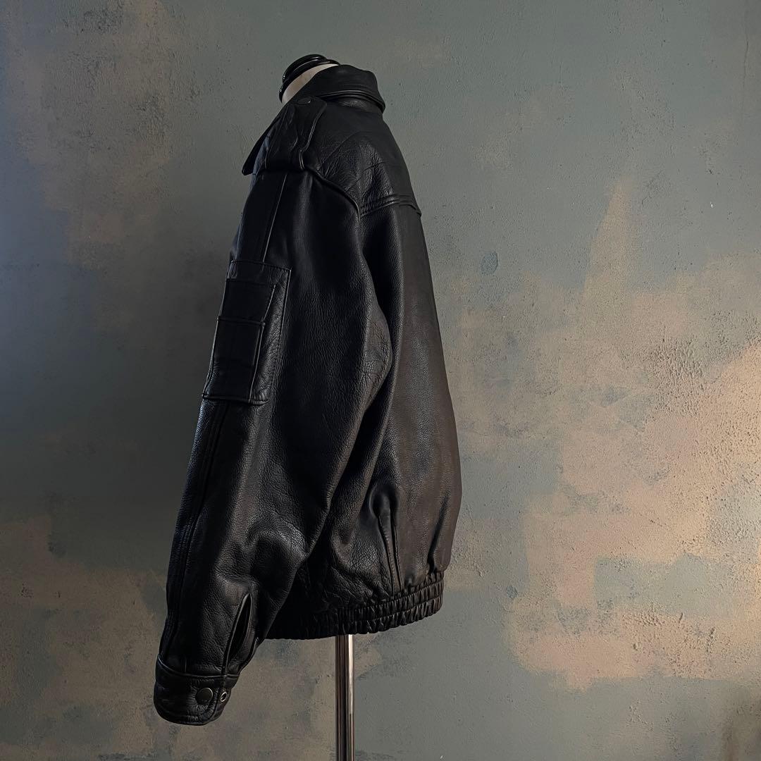 type battle ”牛革“ 黒“ heavy “bomber jacket